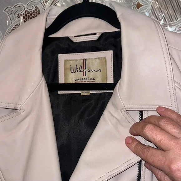 Vintage Women's Light Pink Leather Jacket - Picture 2 of 6